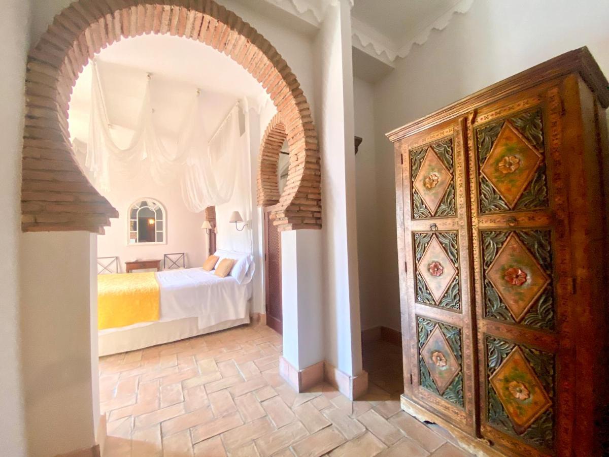 El Rincon De Las Descalzas Carmona  Bagian luar foto