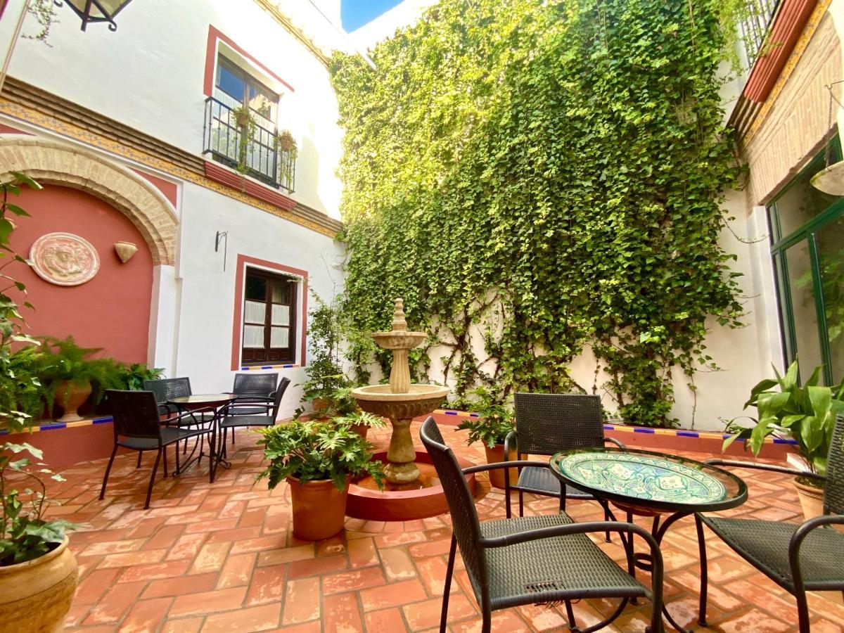 El Rincon De Las Descalzas Carmona  Bagian luar foto